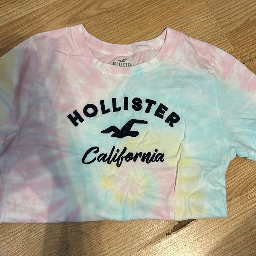 Hollister Tshirt